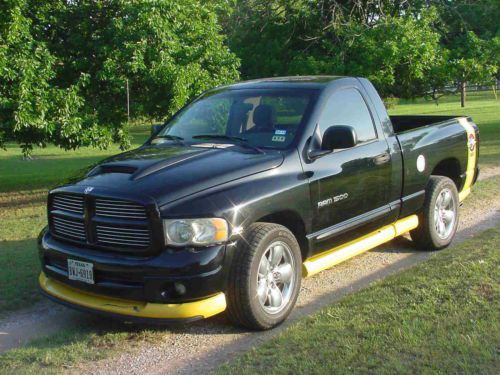 2004 dodge ram rumble bee hemi 5.7l black limited!