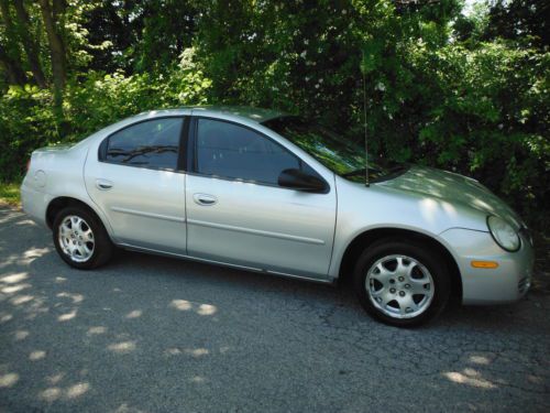 2004 dodge neon sxt 4door 2liter 4 cylinder with air conditioning