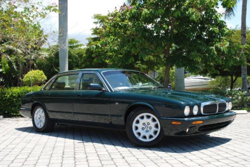 1998 jaguar xj8-l 4-door sedan v8 5-speed auto sunroof 6-cd heated front &amp; rear