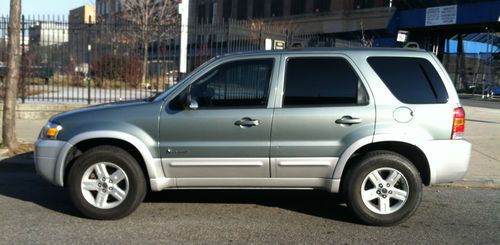 2005 ford escape hybrid sport utility 4-door 2.3l