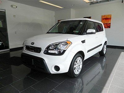 2012 kia soul + 5dr wagon automatic