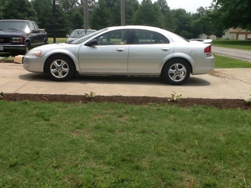 2005 dodge stratus sxt sedan 4-door 2.7l