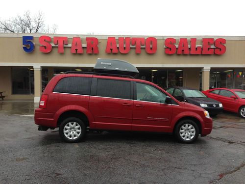 2009 chrysler town and country lx braun companionvan conversion