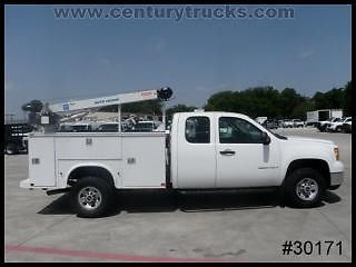 3500 srw 8&#039; general service body utility 3203prx auto crane 4x4 - we finance!