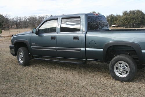 2007 chevy 2500 crew cab duramax diesel *extra clean*