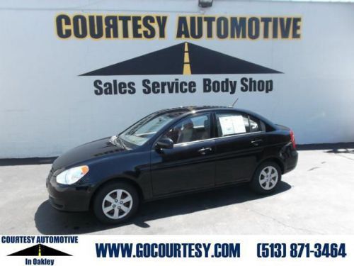 2010 hyundai accent gls