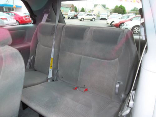 2010 Toyota Sienna LE, US $16,492.00, image 4