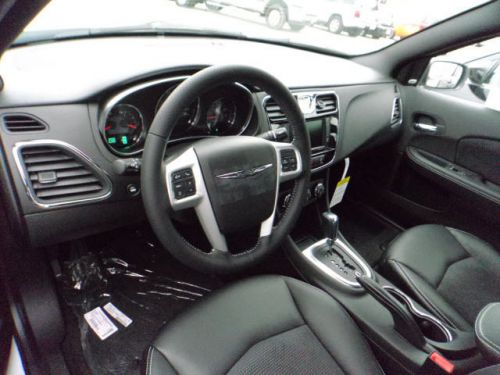 2014 Chrysler 200 Limited, US $25,625.00, image 5