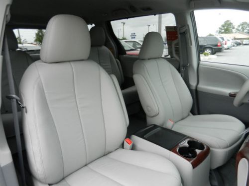 2014 toyota sienna xle