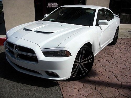Dodge charger 3.6 liter 2012 white redline look 22 wheels &amp; tires 8 speed a/t 12