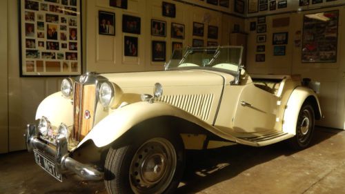 1952 mg td roadster convertible