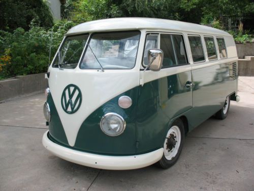 1967 vw split window bus typeii