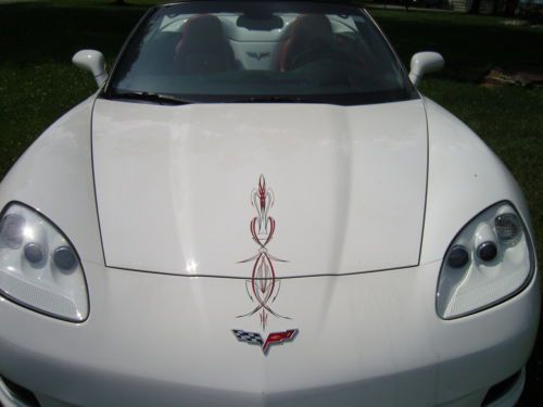 2005 Chevrolet Corvette Convertible 2-Door 6.0L White, Red Leather Black Top, US $29,500.00, image 9