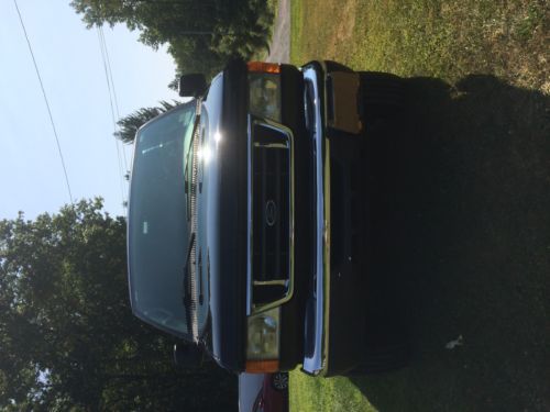 2006 Ford E-350 Super Duty XLT Extended Cargo Van 2-Door 6.0L Quigley 4x4, image 3