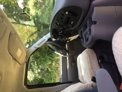 2006 Ford E-350 Super Duty XLT Extended Cargo Van 2-Door 6.0L Quigley 4x4, image 4