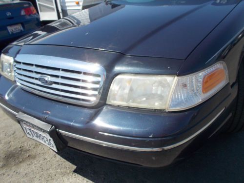2000 Ford Corwn Victoria NO RESERVE, image 8