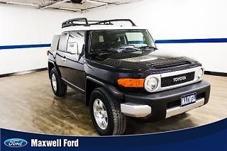 07 toyota fj cruiser 4x4 clean carfax, all power we finance!