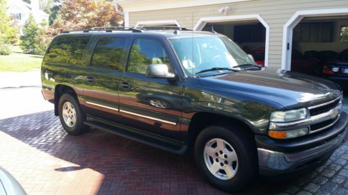 2005 chevrolet suburban dark gray 4x4 fully loaded dvd leather bose sunroof mint