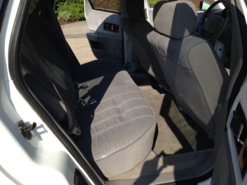 1994 Chevrolet Caprice Classic Station Wagon, image 15