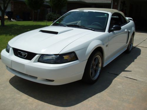 2002 ford mustang gt convertible 2-door 4.6l