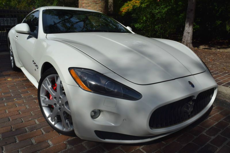 2010 maserati gran turismo coupe  s-edition