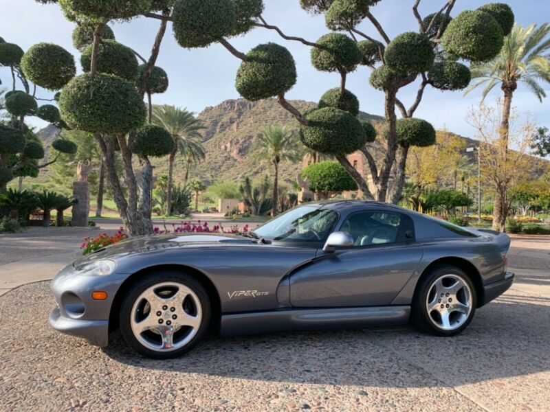 2000 dodge viper gts