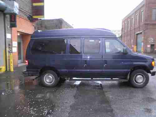 ford e-250 6 cyl high top van, image 2