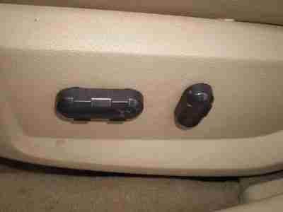 Premier AWD CD ABS Brakes Adjustable Foot Pedals Air Conditioning Alloy Wheels, image 11