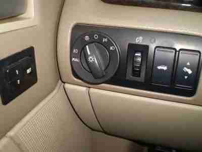 Premier AWD CD ABS Brakes Adjustable Foot Pedals Air Conditioning Alloy Wheels, image 12