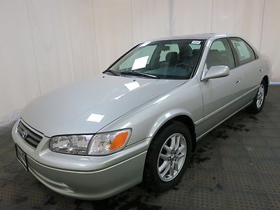 2001 toyota camry xle low reserve sunroof ac cd chicago clean