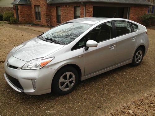 2012 toyota prius base hatchback 4-door 1.8l