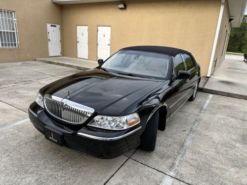 2003 lincoln town car immaculate