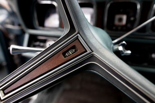 Beautiful 1970 lincoln continental mark 3