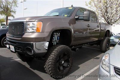 Sierra 2500hd slt low miles diesel duramax 6.6l v8 turbocharged dvd - we finance