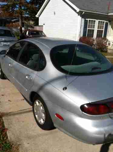 1999 Ford Taurus SE Sedan 4-Door 3.0L, image 3
