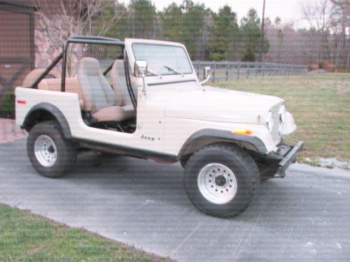 Jeep cj-7  " golden eagle"  401 motor