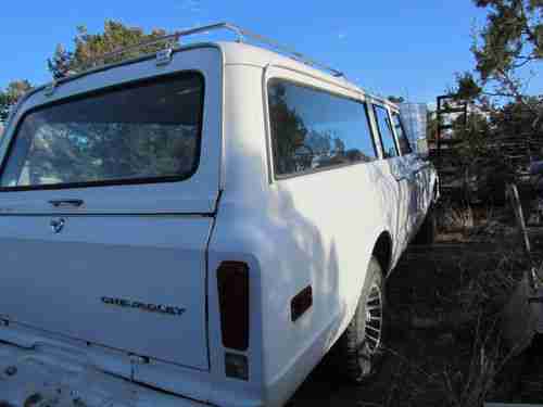 1968 Chevy Suburban, image 2