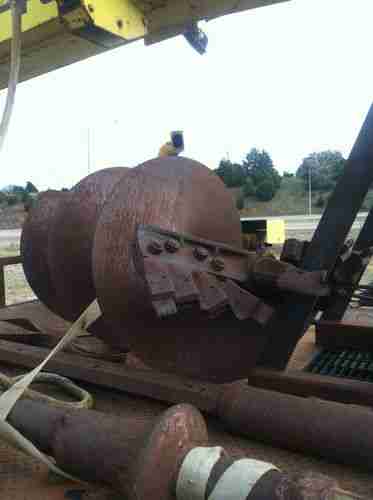 1982 Chevrolet Kodiak 4 1/2 ton, Crane, Pole Truck   with Cat3208 diesel, image 2