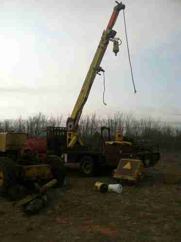 1982 Chevrolet Kodiak 4 1/2 ton, Crane, Pole Truck   with Cat3208 diesel, image 8