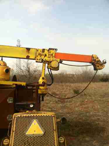 1982 Chevrolet Kodiak 4 1/2 ton, Crane, Pole Truck   with Cat3208 diesel, image 12