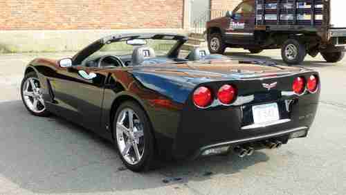 Mint Condition - 3LT Package, Black Exterior, Black Top, Titanium Gray Interior, image 4
