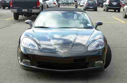 Mint Condition - 3LT Package, Black Exterior, Black Top, Titanium Gray Interior, image 9