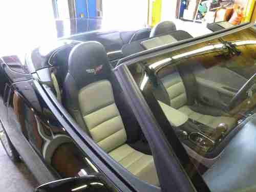 Mint Condition - 3LT Package, Black Exterior, Black Top, Titanium Gray Interior, image 20