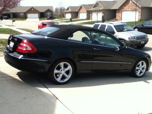 2005 mercedes-benz clk320 base convertible 2-door 3.2l black on ash leather