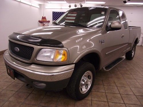 Low low mileage 01 ford f-150 very clean truck ready to go dont miss this one!!!