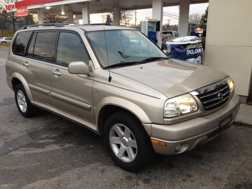 2001 suzuki grand vitara only 52,072 miles!!! amazing deal!