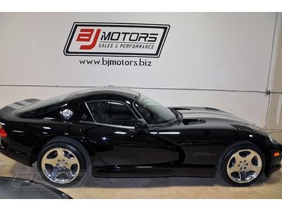 2000 dopdge viper gts black and silver stock