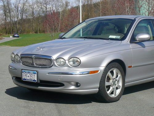 2005 jaguar x-type sedan 4-door 2.5l silver, manual  no reserve