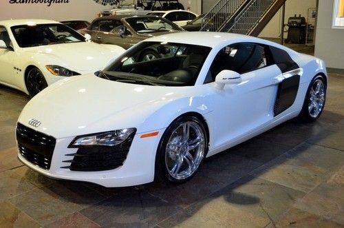 Audi r8 4.2l v8 white carbon fiber navigation plus carbon fiber package leather
