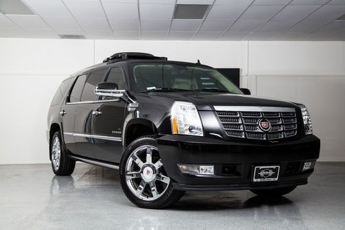 Private coach/stretch limousine/stretch cadillac/limo/limousine/luxury coach/4x4